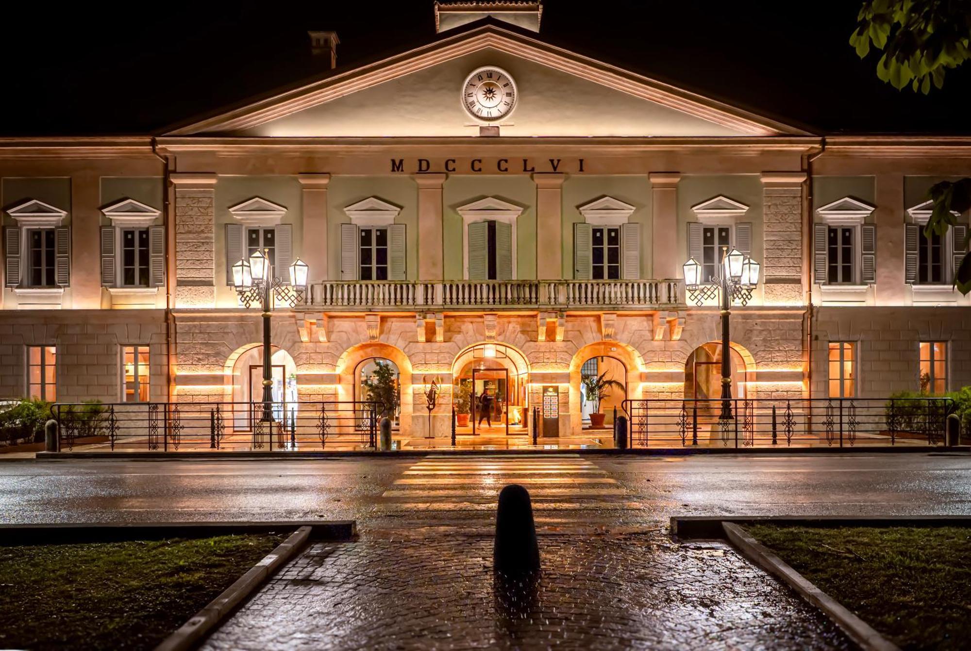 Pavillon Suite & Apartments Peschiera del Garda Eksteriør billede
